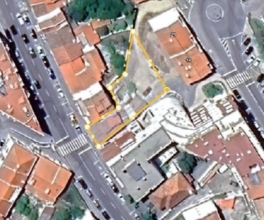 Moradia para Restaurar T6