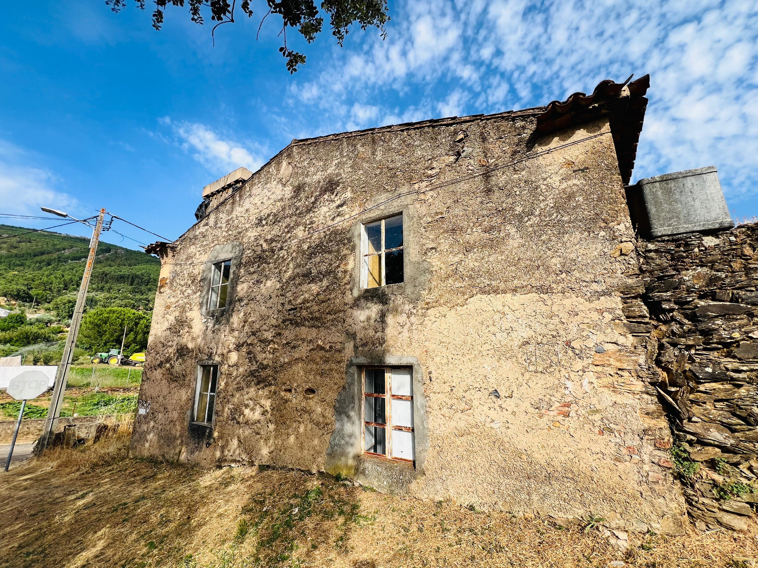 Detached house to restore T3+2