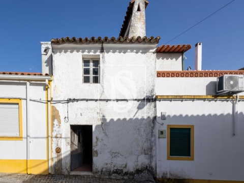Moradia para Restaurar T2