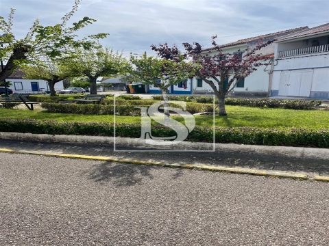 Moradia com Quintal no Alto Alentejo – Comenda, Gavião